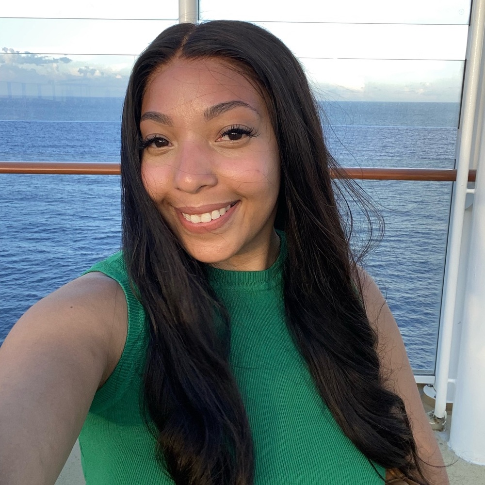 Meet your Posher, Monae